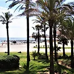 Frente A La Playa Benalmadena Pto Marina