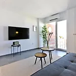 Precioso Apartamento Con Vistas Al Mar Y Piscinas