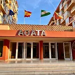 Moderno Y Nuevo Apartamento Playa