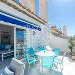 PUERTO DE BENALMÁDENA APARTAMENTO VACACIONAL con VISTAS AL MAR Y YATES TRES HABITACIONES 2 BAÑOS