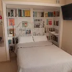 Estudio Con Vistas Al Mar Y Montaña