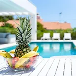 797 Holiday Rentals - Lujosa Y Moderna Villa En Puerto Marina