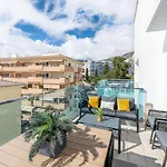 Lujoso apartamento de 2 habitaciones con jacuzzi