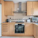 797 Holiday Rentals - Bellagio- Elegante Piso Para 6 A 1 Min De La Playa, Con Piscina Interior Y Exterior, Spa Con Jacuzzi