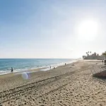 Piso Las Naciones, Cerca De La Playa Y Varias Piscinas