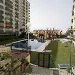 Piso Las Naciones, Cerca De La Playa Y Varias Piscinas