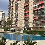 Apartamento Con Terraza A Pie De Playa
