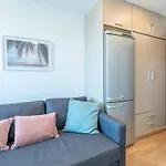 797 Holiday Rentals- Estudio En Las Naciones Con Vistas Al Mar