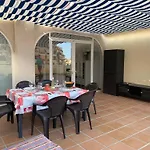 Encantador Piso Con Terraza Y Piscina