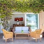 Villa La Vista - Family Friendly Private Pool, Bbq, Sauna