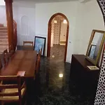 Estrella Lounge