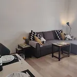 Cosy 1 Bed Apt 50M2 Terrace