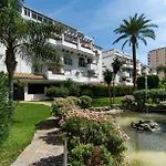 Holidays & Homes I Benalmadena Playa, Piscinas ,Relax