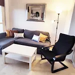 2Bdr Sunny Apartment With Pool And Private Parking In Benalmadena