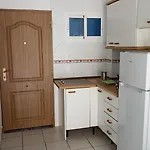 Bonito Y Moderno Estudio Con Vistas Al Mar