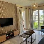 Holidays & Home Ii, 3 Habitaciones, Piscinas ,150 Metros Playa
