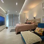 Estudio Con Vistas Mar Junto A Puerto Marina