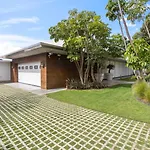 Luxury 5 Bedroom Villa
