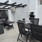 Delightful 2 Bed, Pueblo Evita
