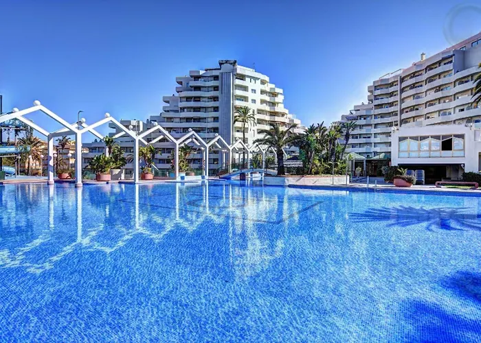 Benalbeach, Estudio En Primera Linea De Playa