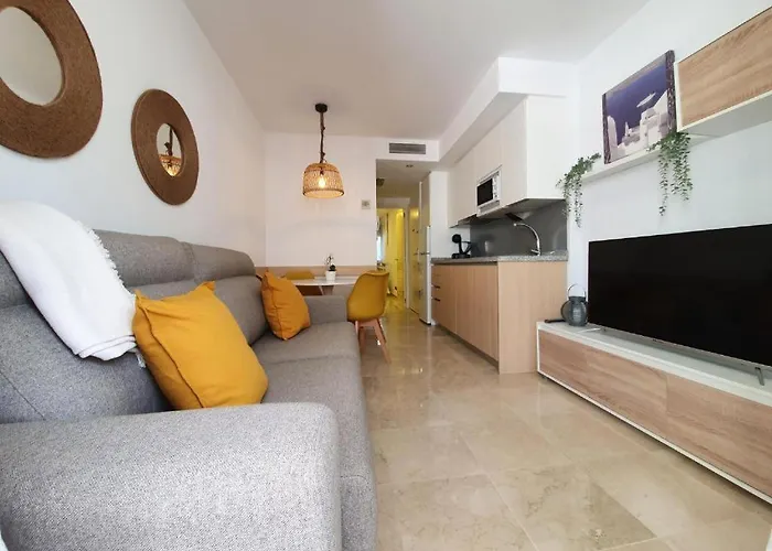 Apartamento Con Parking Con Piscina Junto A La Playa