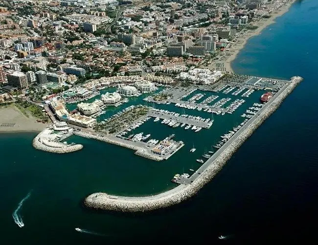 Apartamento En Puerto Marina.