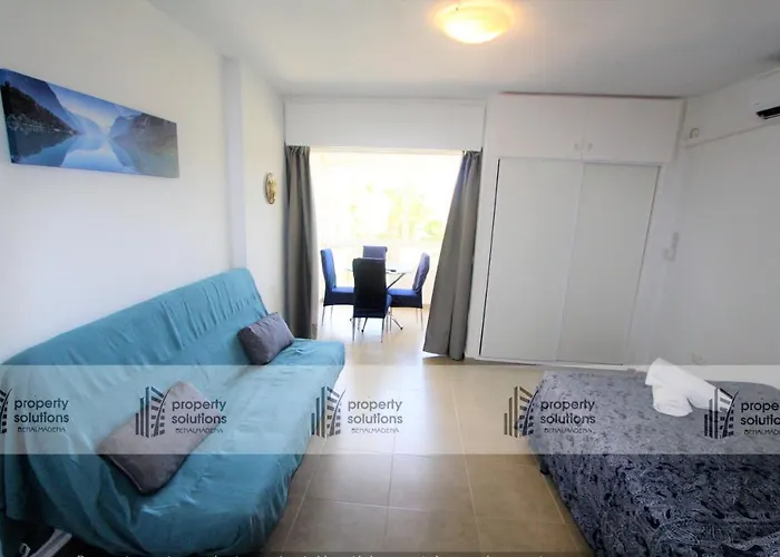 135 Agata Apartamentos. Piscina Y Playa. A Corta Distancia Del Centro.
