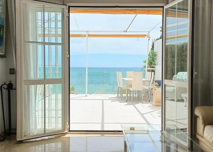 Townhouse Beachfront Benalmadena Costa, By Casa Del Sol Hr