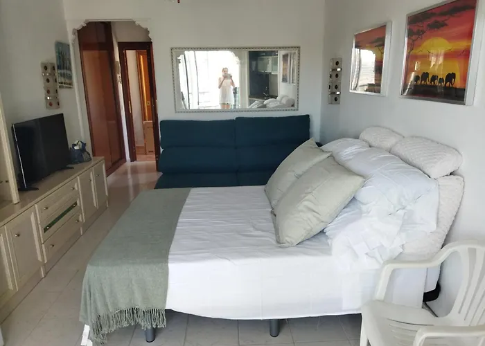Estudio En Residencial Los Maites, Primera Linea Playa.
