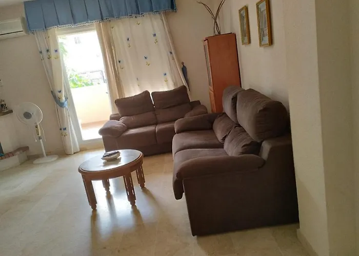 Apartment With Pool In Nueva Torrequebrada