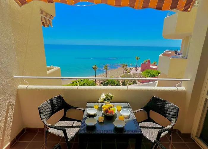 Frontal Sea View Apartment Benalbeach