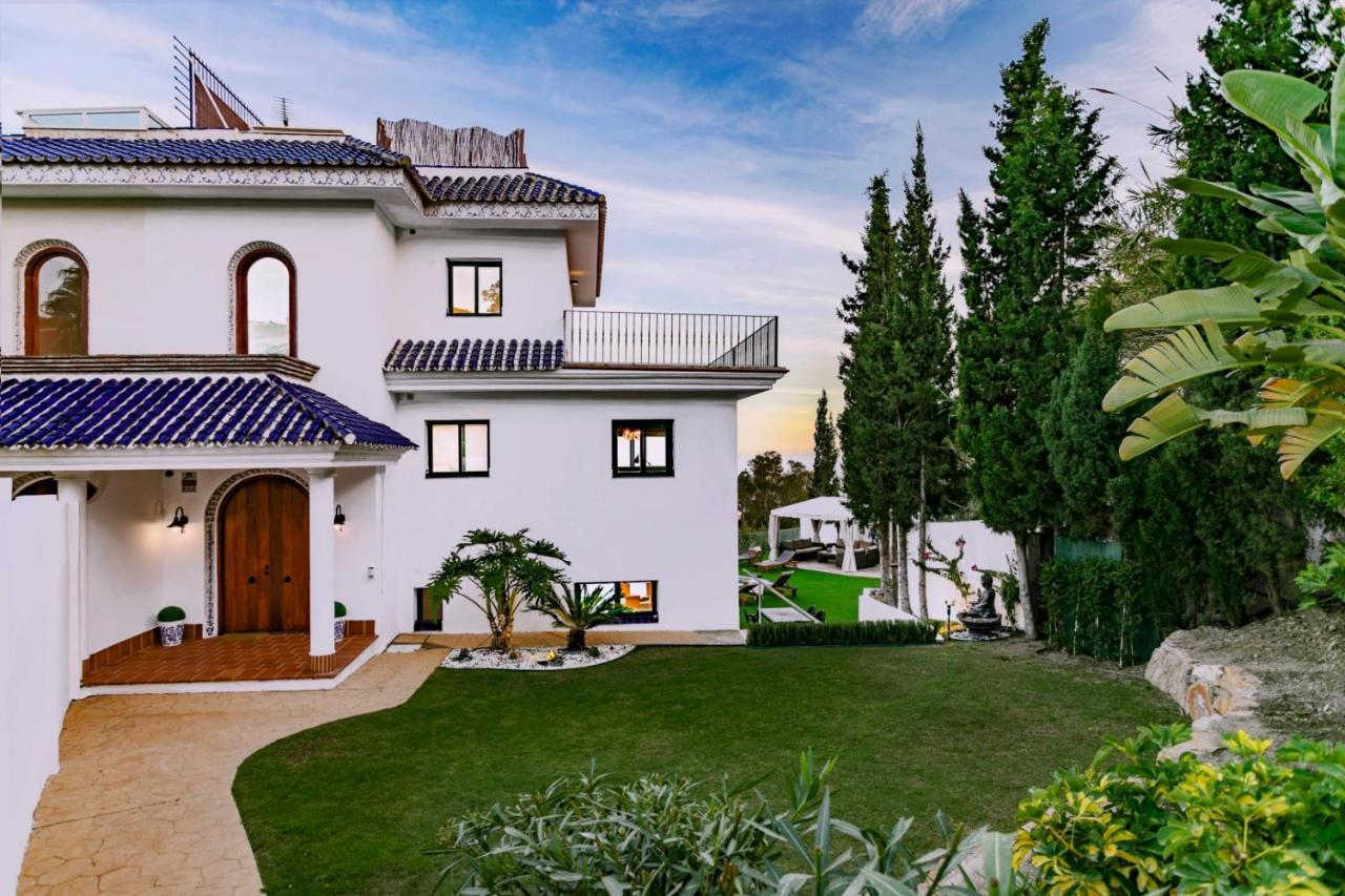 Luxury With Sea Views - Heated Pool-jacuzzi *