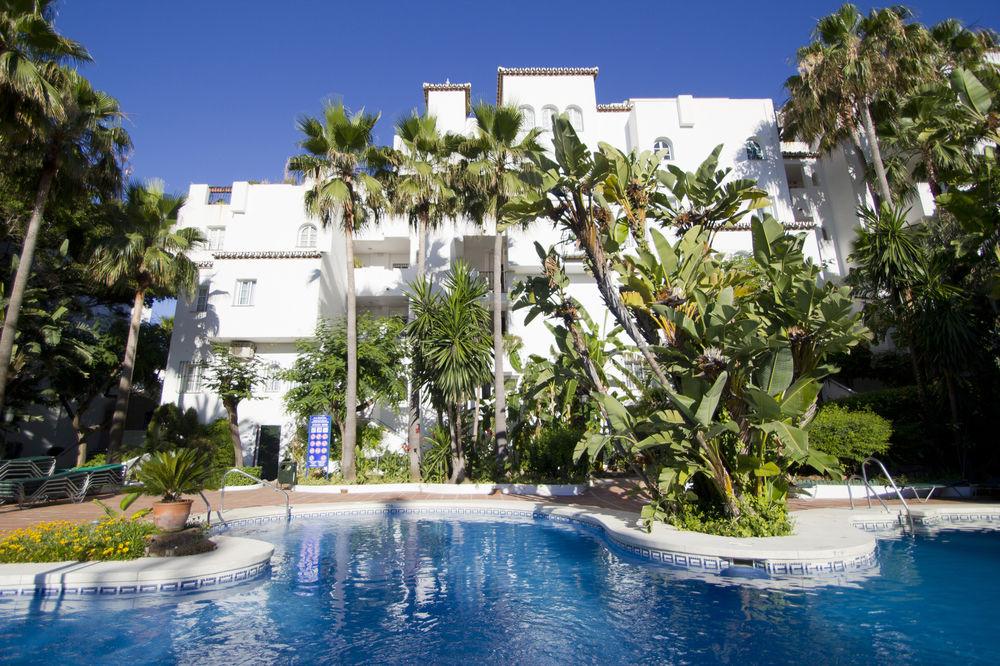 Royal Oasis Club At Pueblo Quinta Aparthotel Benalmádena