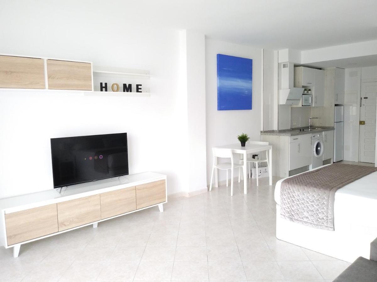 Apartment Benalsuite Estudio, Piscina Y Playa En Benalbeach,