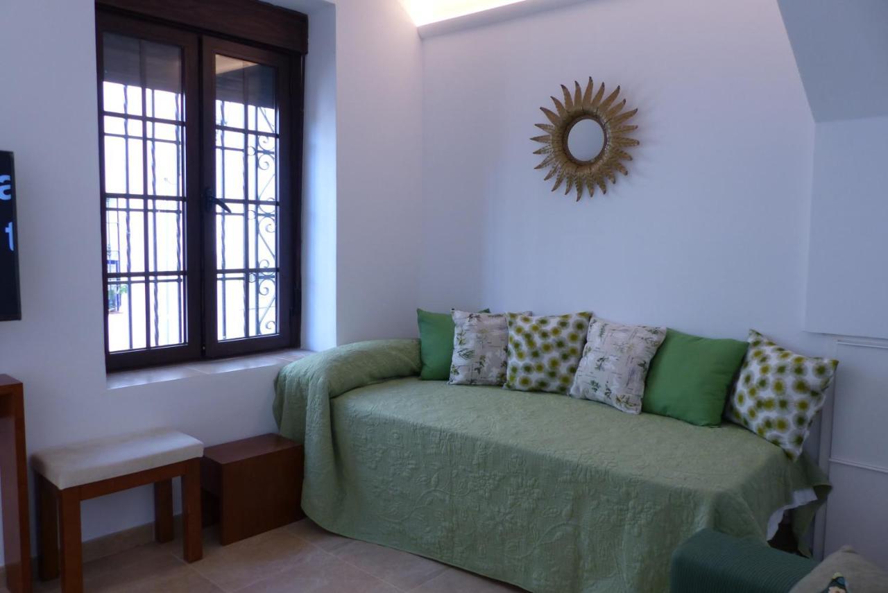 Pueblo - Casa Josefita, Patio With Private Pool-piscina Privada Y Solarium Vakantiehuis Benalmádena