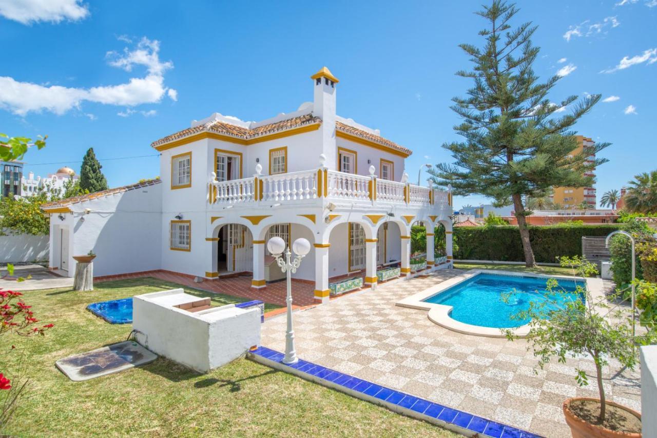 Marina - 5 Min Walk To The Beach, Heated Pool, Spa, 5 Bedrooms Villa *