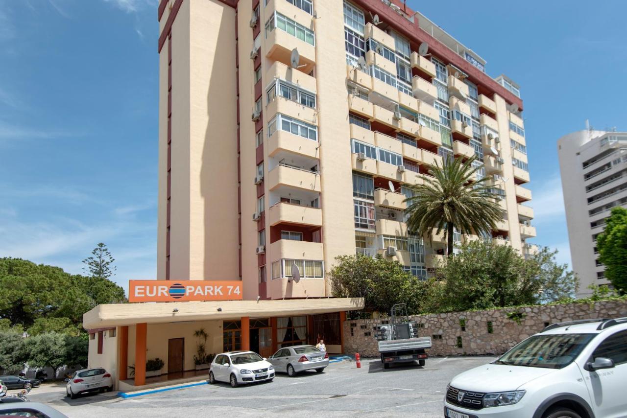 Fabulous Sunny Second Floor - Edificio Europark - Overlooking Gardens And Pools. * Benalmadena