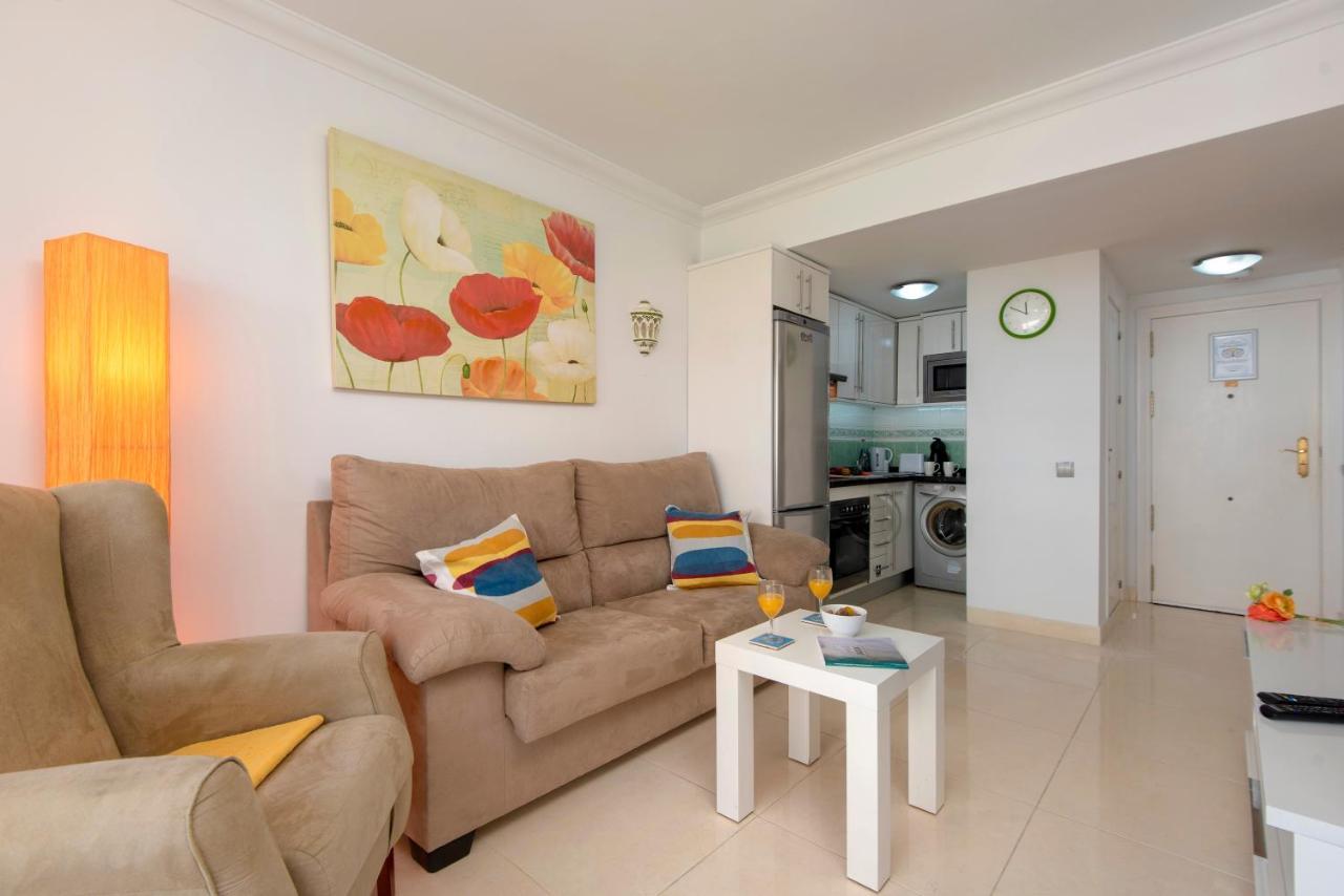 Apartamento Fabulous Sunny Second Floor - Edificio Europark - Overlooking Gardens And Pools. *