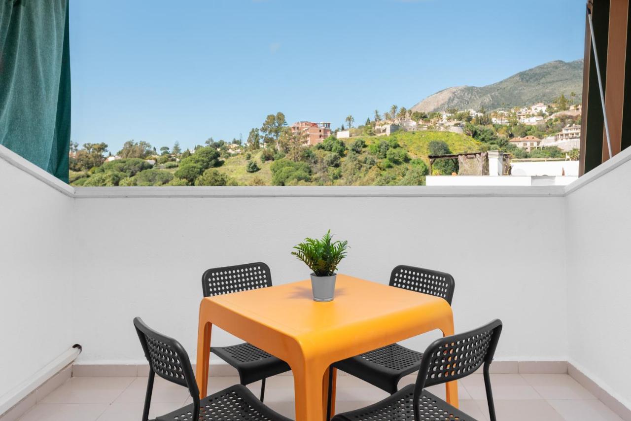 Dana Ii Eurogolf, Vistas, Wifi, Piscina Y Parking Benalmadena