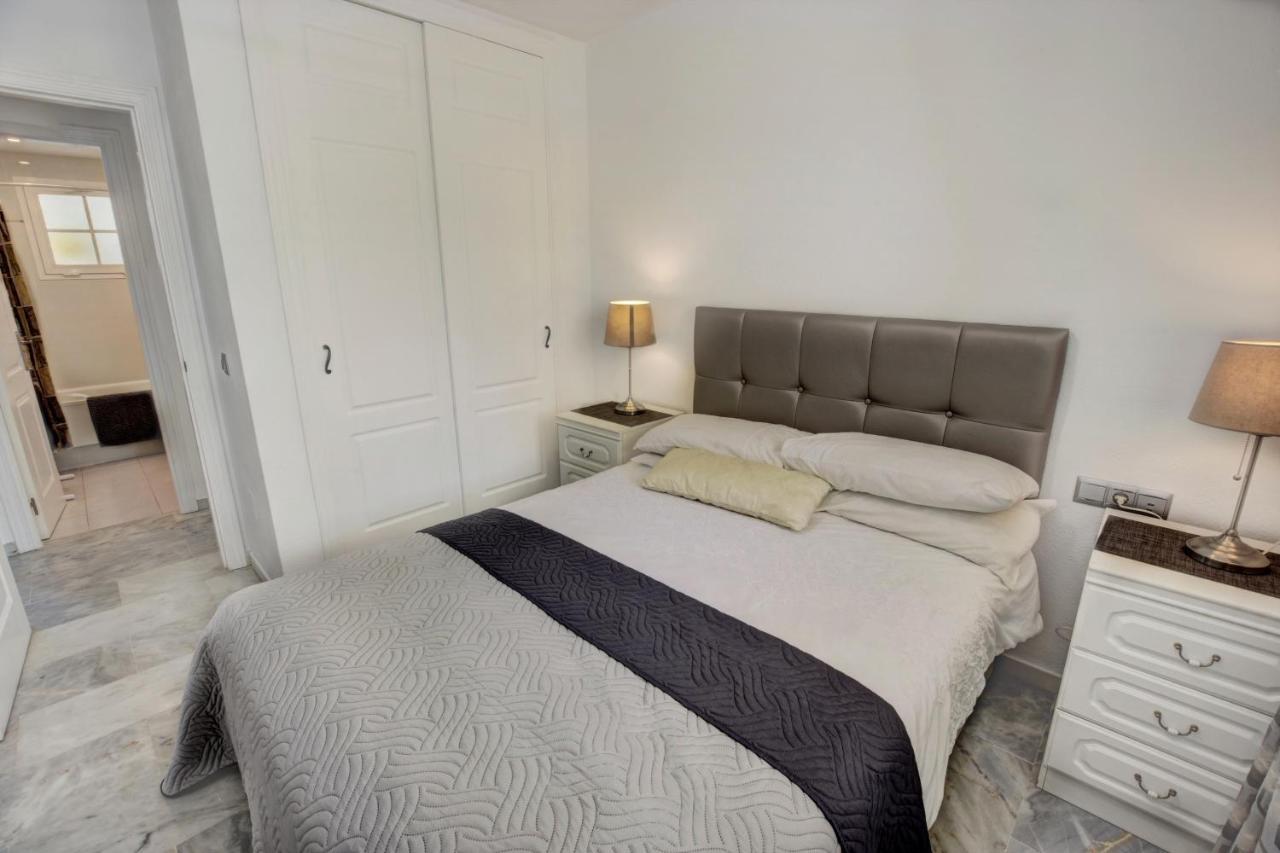 Timon Ii, Luxury 3 Bedroom Beachside