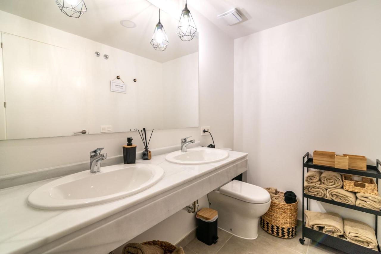 Vb Lar Bay - 3 Bdr With Sea Views *