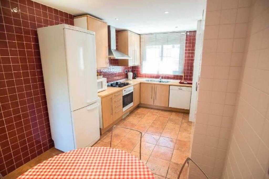 In - Luxury Complex Bellagio Apartment *