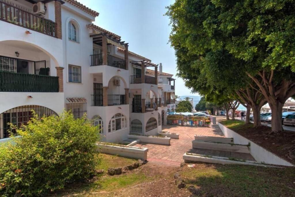 Macas Parque De La Paloma Pueblo Quinta Con Vistas Al Mar Piscina Y A 3 Minutos De La Playa Benalmadena