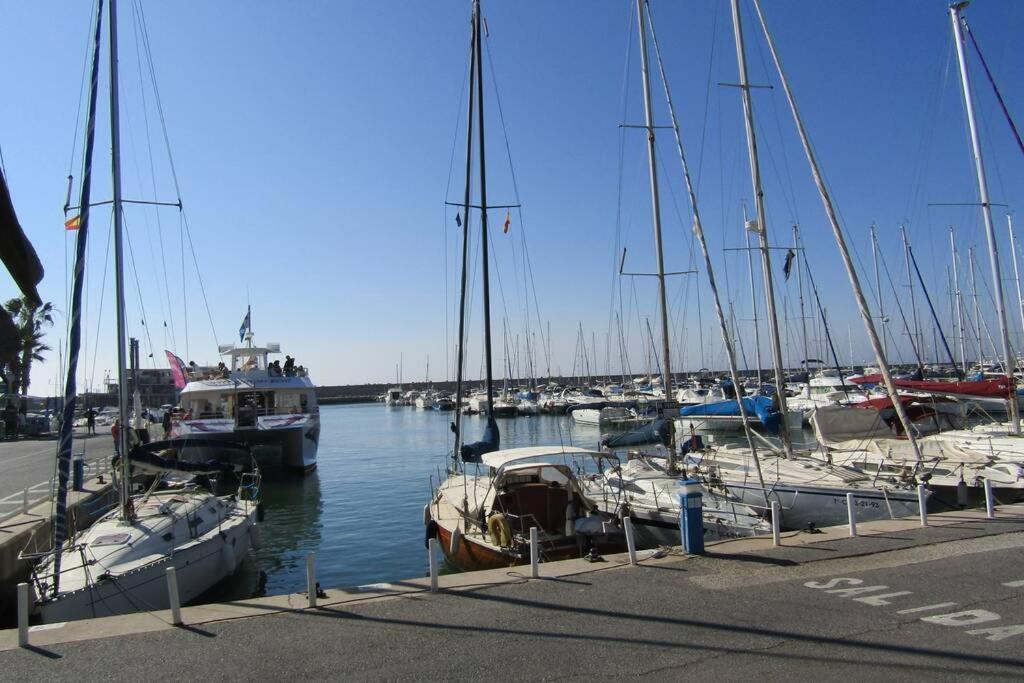Apartamento Vacaciones En Puerto Marina (Benalmadena Costa) *