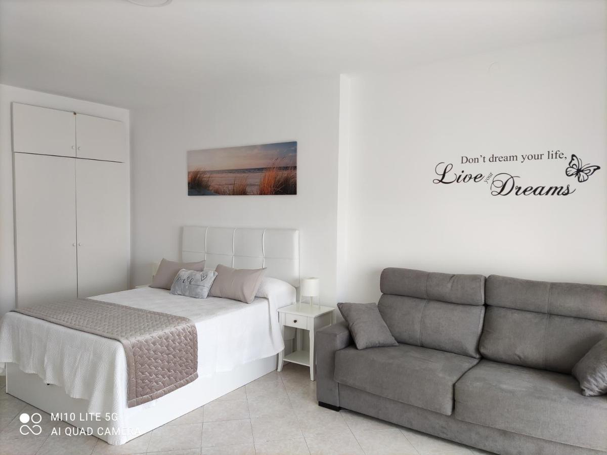 Apartment Benalsuite Estudio, Piscina Y Playa En Benalbeach, Benalmadena