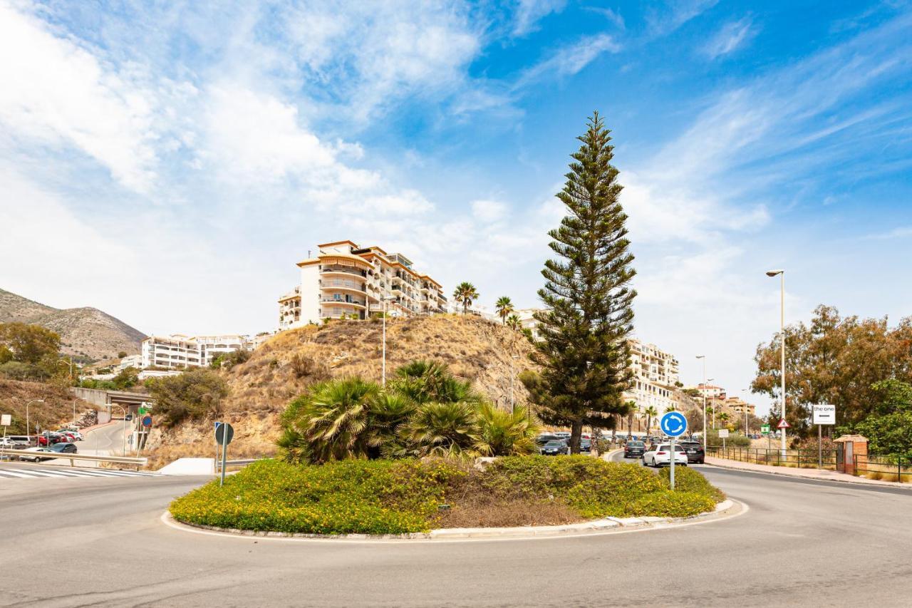 100% Seaview, 2 Minutes To The And Parking Apartment