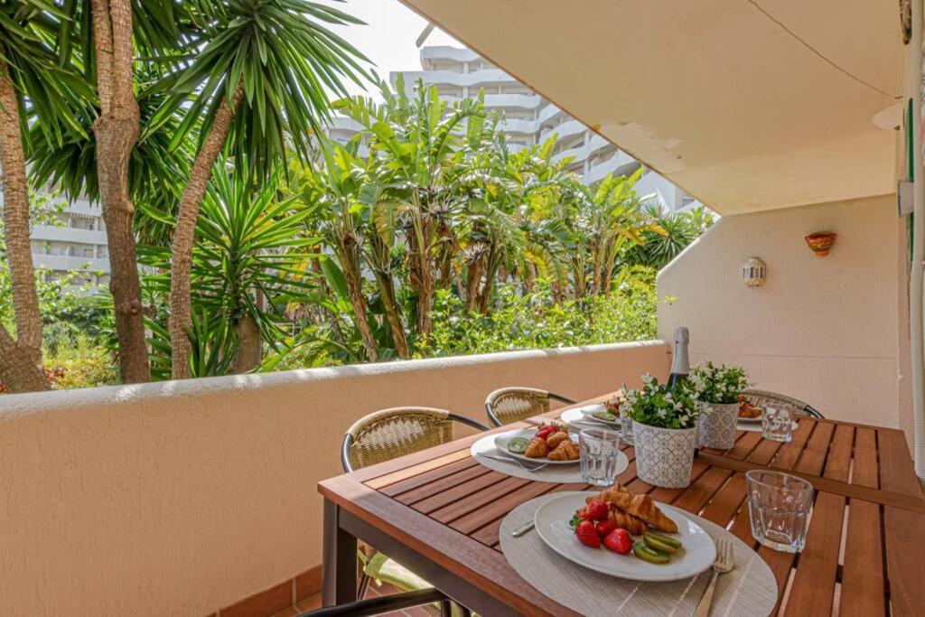 797 Rentals- Precioso Piso Con Vistas Al Jardin En Benalbeach Benalmadena