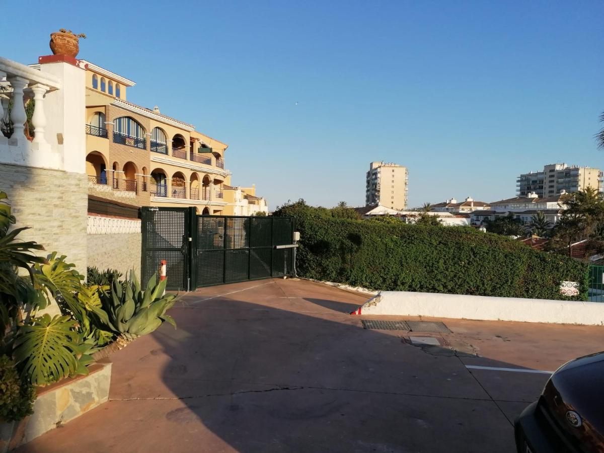 Apartamento En La Playa Con Piscina Apartment Benalmadena