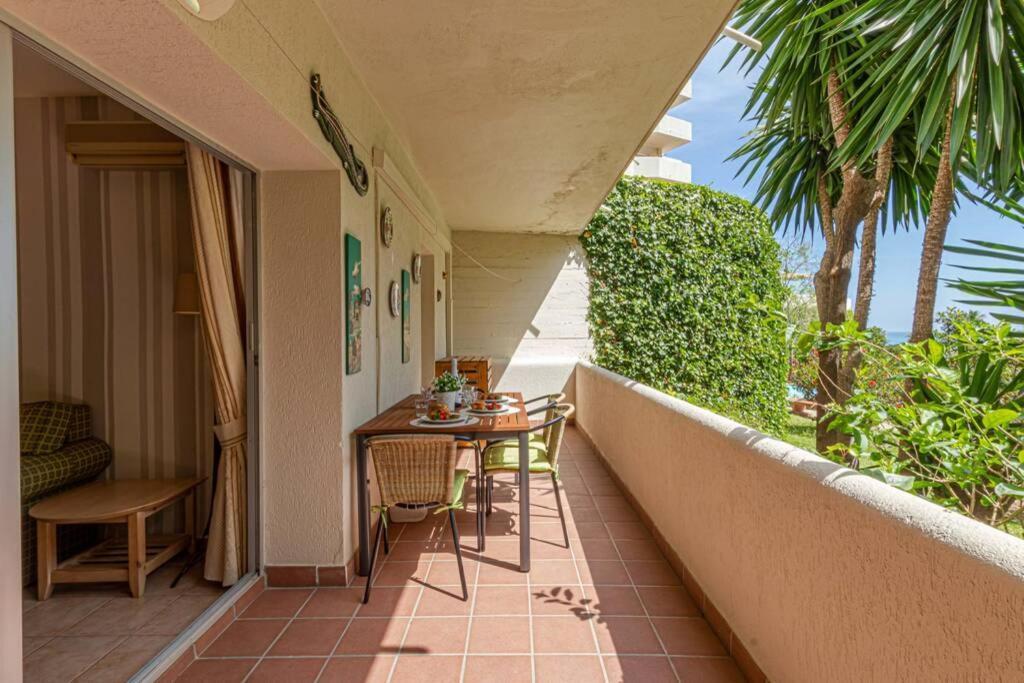 Apartment 797 Rentals- Precioso Piso Con Vistas Al Jardin En Benalbeach *