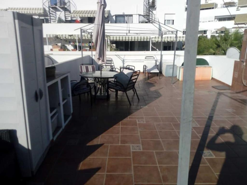 Modern 2 Bedroom Penthouse With Huge Private Roof Terrace Uk Tv And Free Wifi Apartamento *